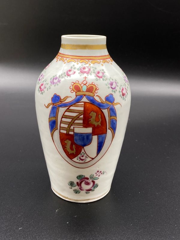 edme samson or original chinese armorial porcelain vase with famille rose decoration