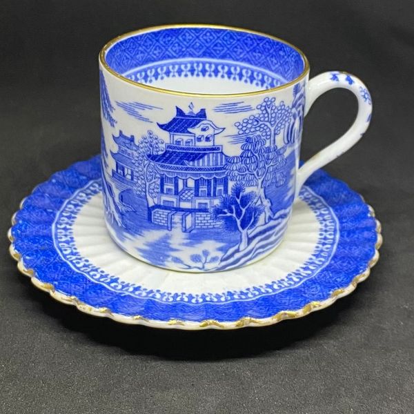 Copeland Spode willow pattern blue and white coffee cup can and saucer in 1327 pattern dated 1882