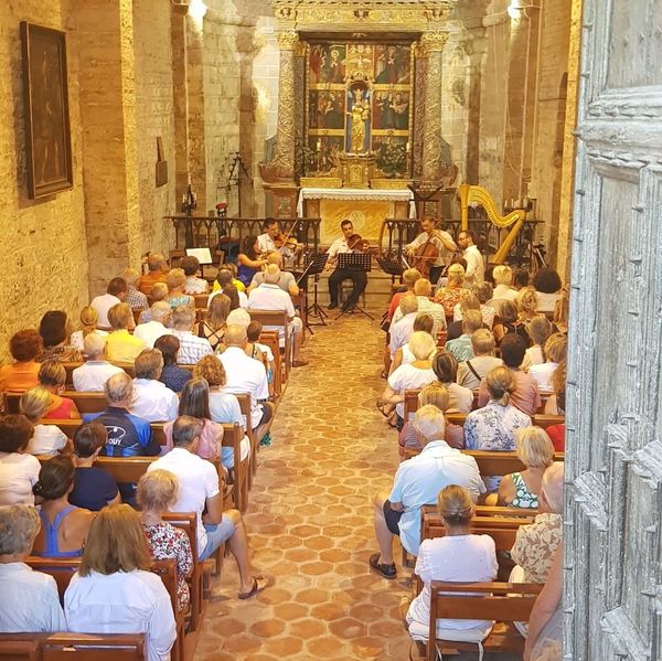 a lunchtime concert ina lovely medieval chapel