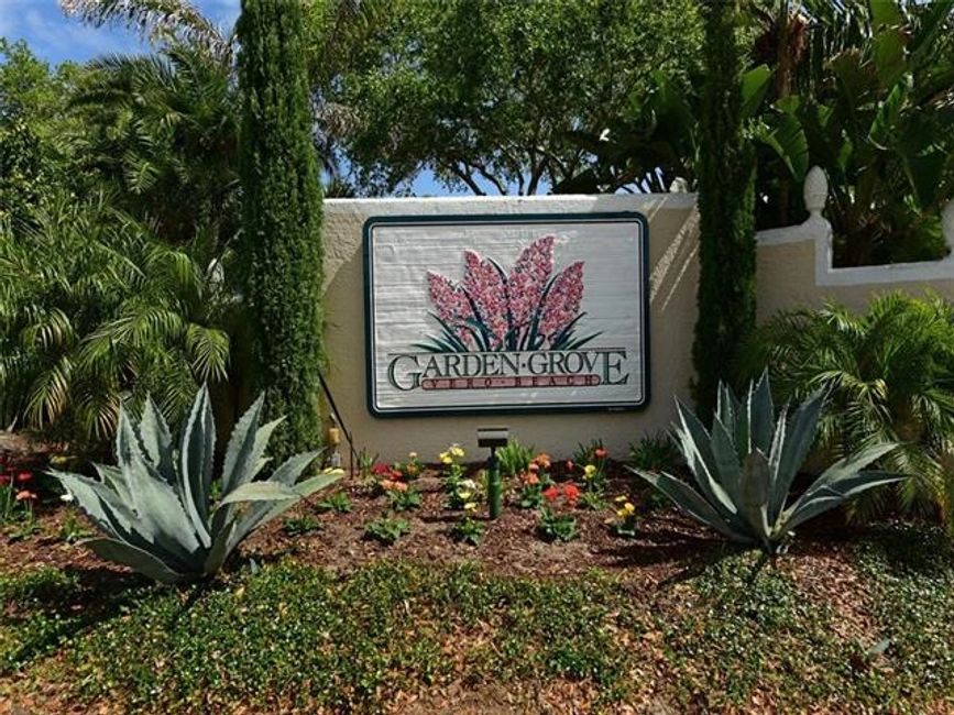 Home Garden Grove Club