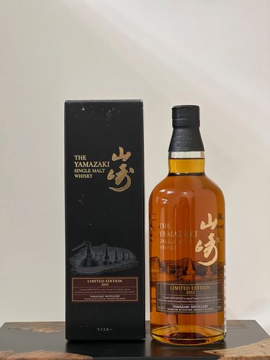 The Yamazaki Single Malt Whisky Limited Edition 2015, located in Taiwan  山崎蒸餾所
