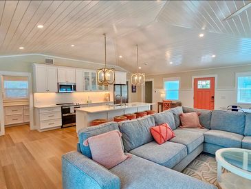 Bubbles up house rental is 4 bedrooms near beach with pool and hot tub brand new
