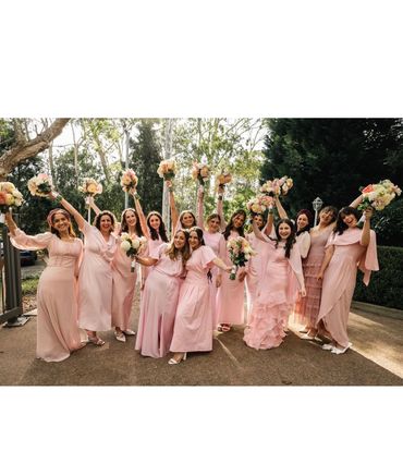 Bride with her Bridesmaids 