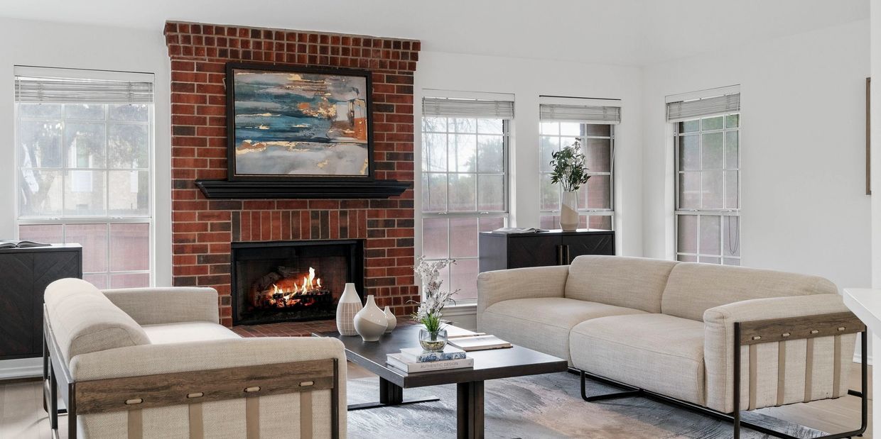 Nicole Sislen's listing photo from a property listed in Western Oaks, 78749. 