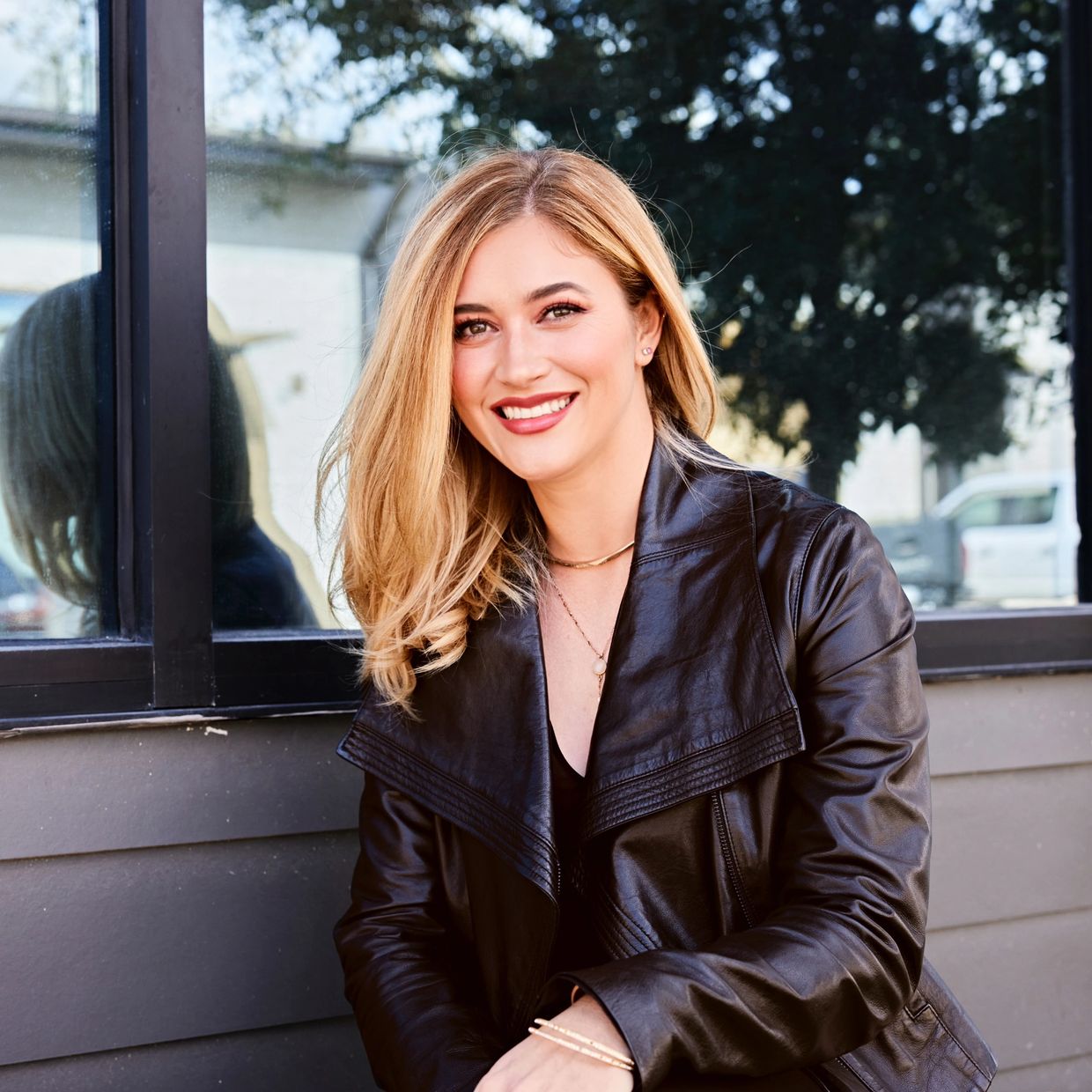 Nicole Sislen Headshot