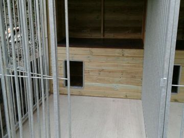 Exbury kennel inside