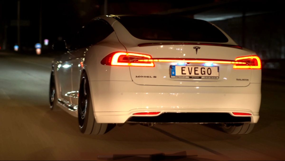 Tesla Model S Cross TailLight sequential Applique V1.2 Dragon Tail