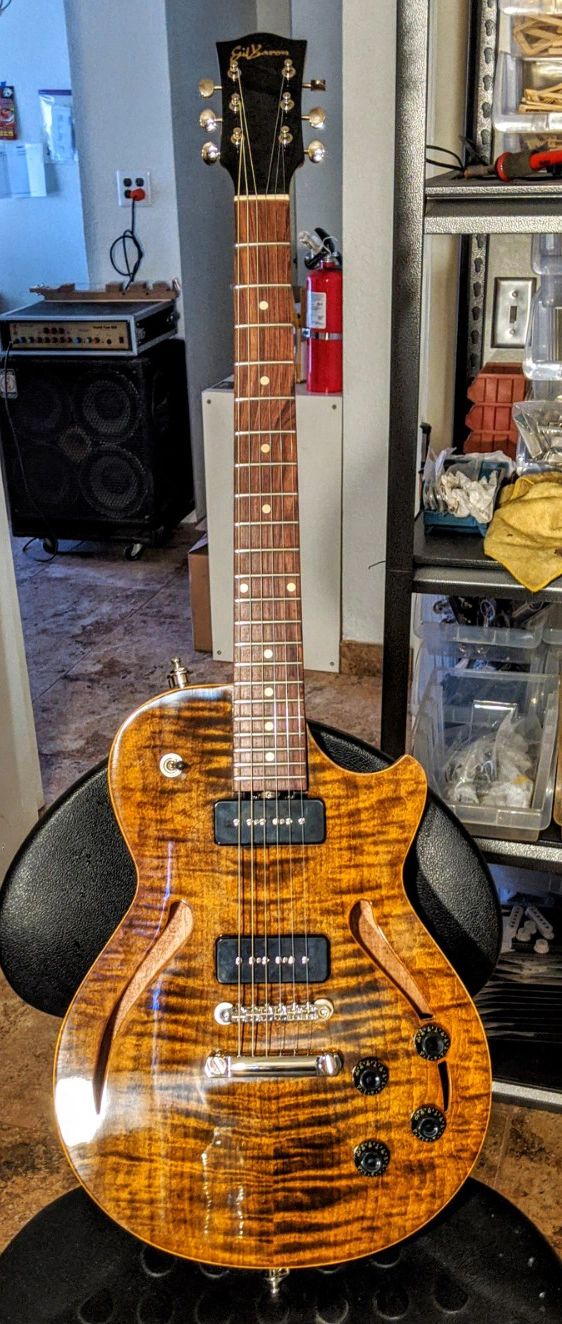 giluページ Gil Yaron Guitars