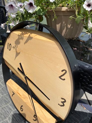 20” metal ring Maple wooden wall clock 