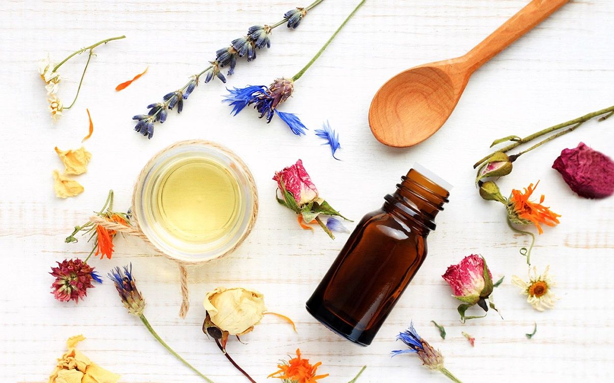 Medical Medium Tips About Essential Oils