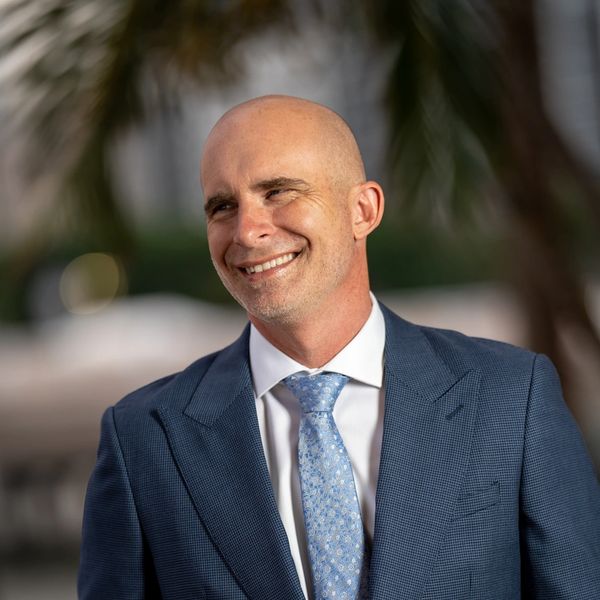 Russell Mikowski - compensation and benefits negotiation expert