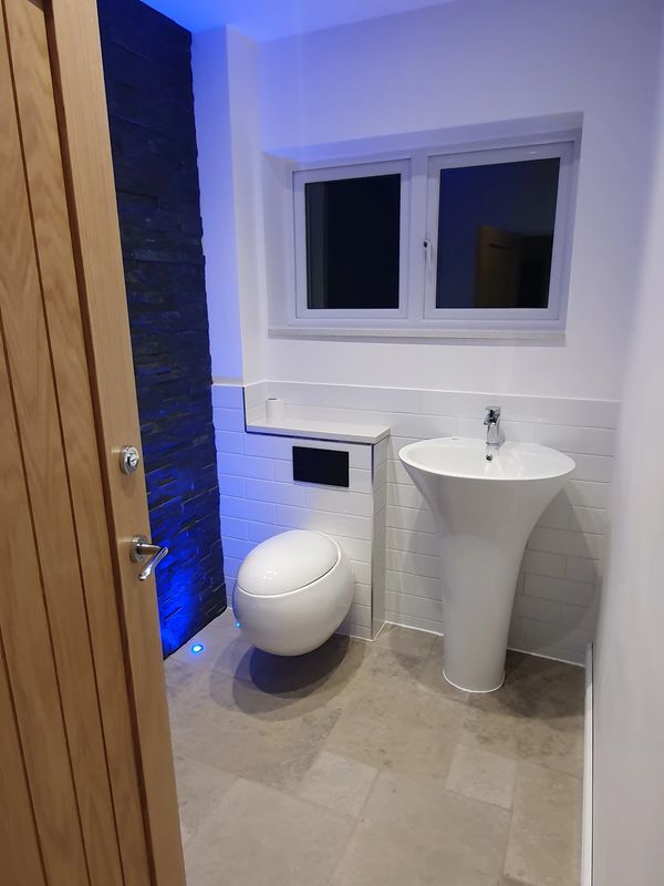 W/C Cloakroom
