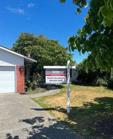 Realtor sign post installation
Real estate sign post installation
Realtor sign post installed
