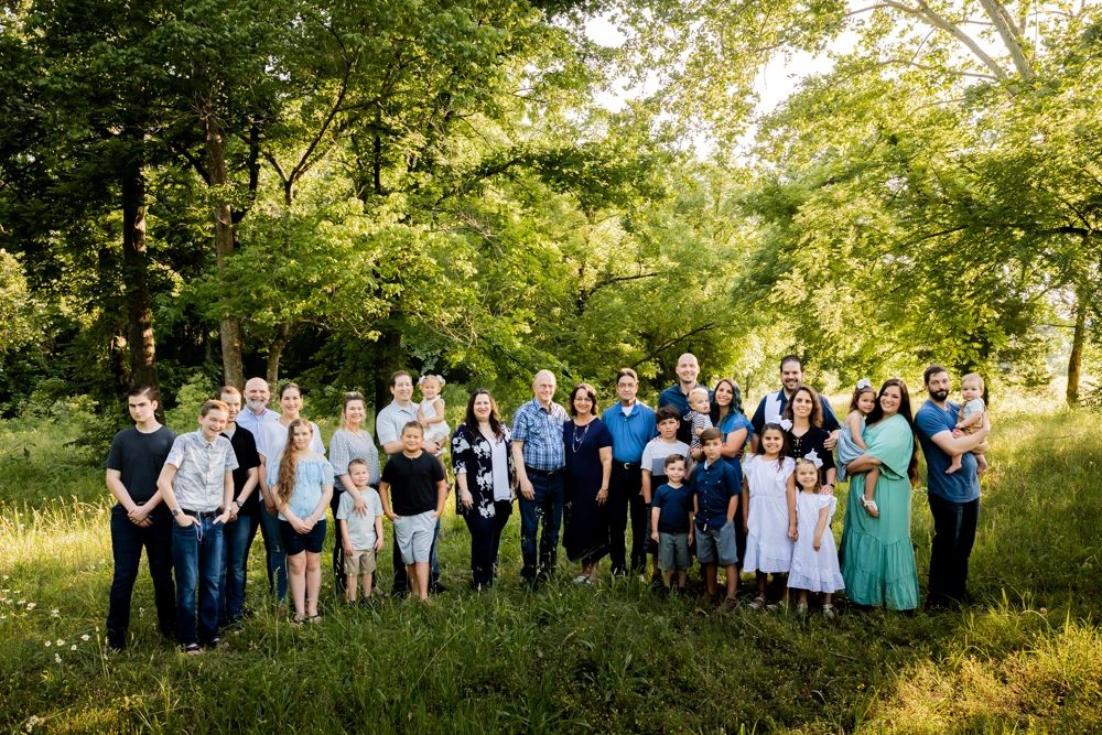 an-extended-family-session-in-branson-mo