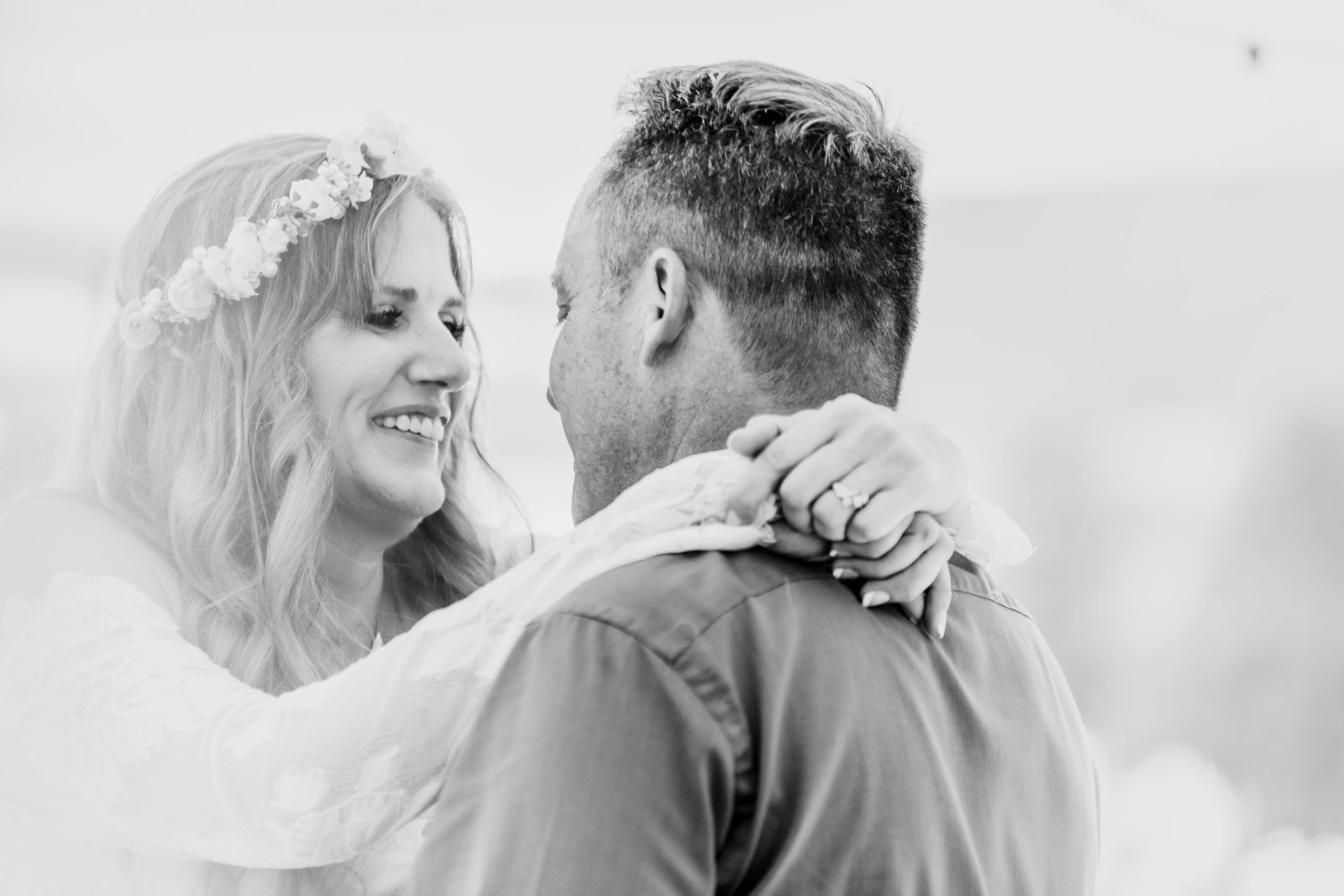 a-white-picket-fence-kind-of-wedding