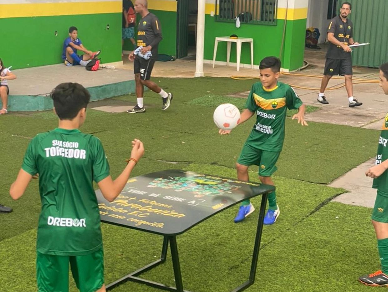 Mesa de mini futmesa e foottable para arenas esportivas.