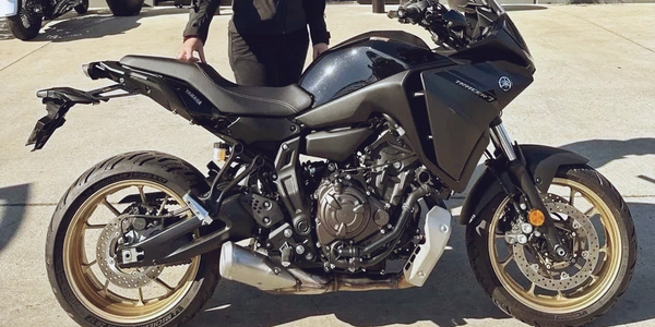 yamaha tracer tracer7 female rider motorcycle motorbike black bike