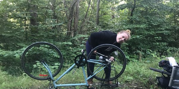 Changing a flat tire in Sweden