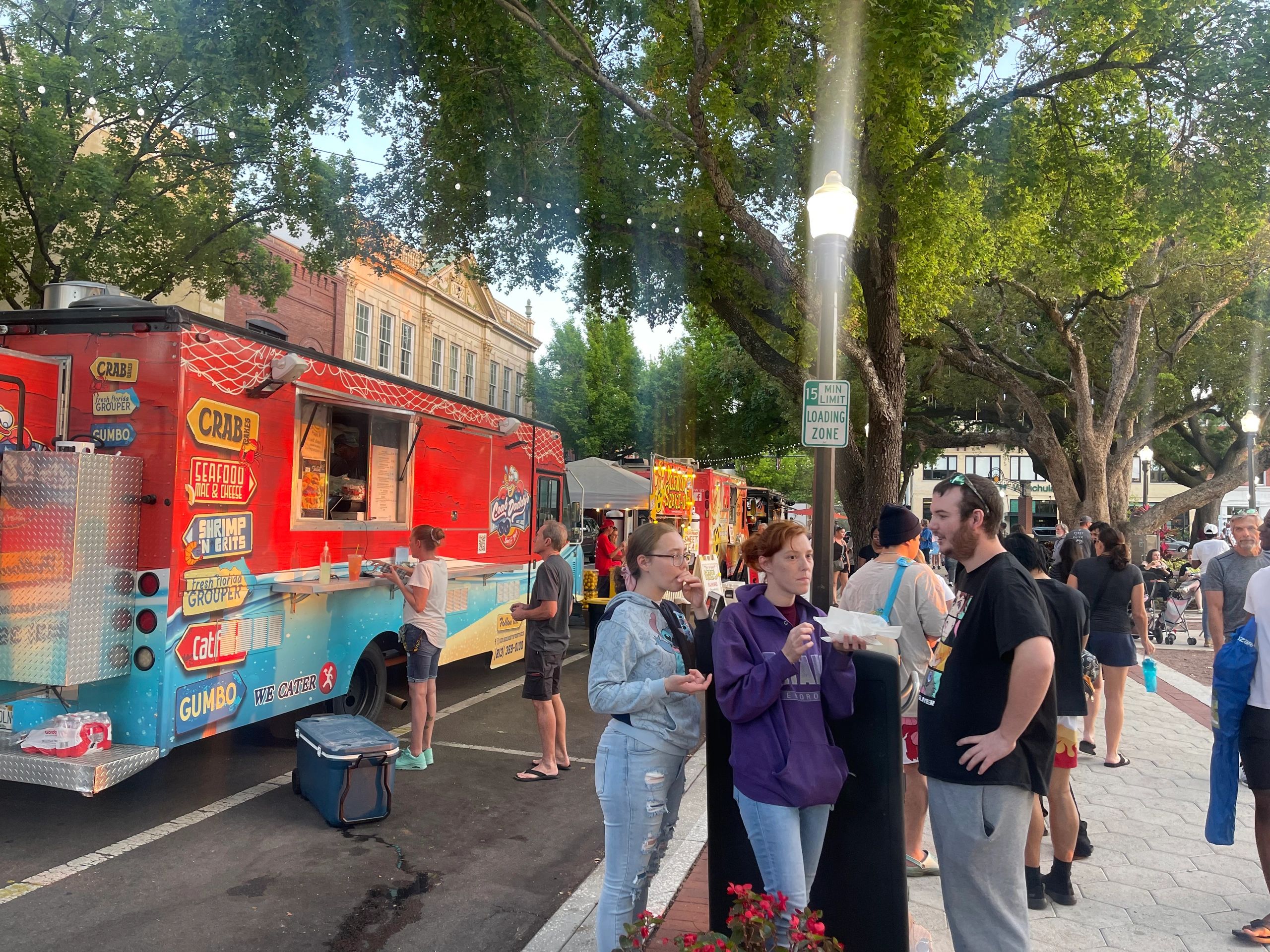 Crab Daddy's Surf & Turf Food Truck Lakeland, Florida