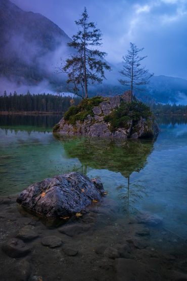 Nebel Stimmung am Hintersee in Berchtesgaden