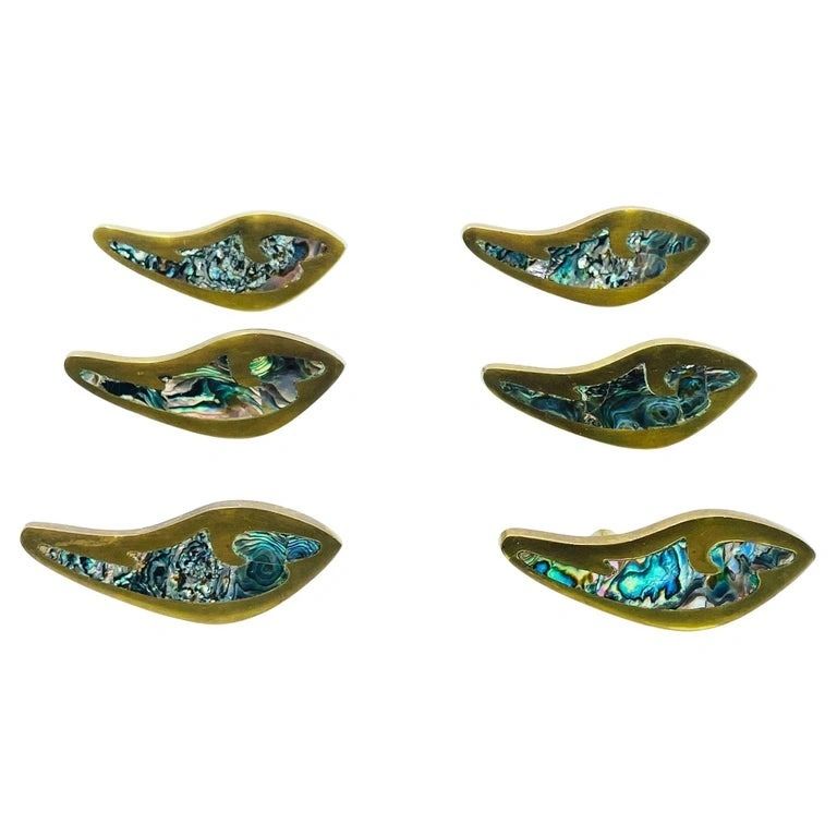 Set of 6 Cabinet Pulls in Brass & Abalone Shell Inlay by Peñoles, Mexico 1950s