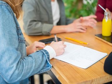 Interactive, hands-on workshops designed to help small groups improve energy, digestion, and daily h