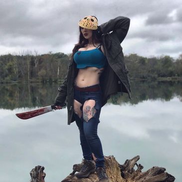 Picture of cosplay model Erica Fett in sexy Jason cosplay based on Jason kotobukiya bishoujo statue