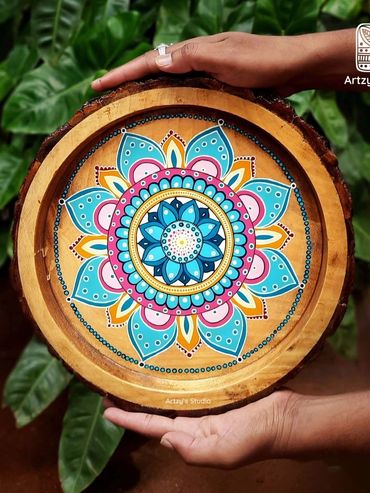 Round Wooden Painting Frame