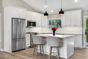 white farmhouse style kitchen