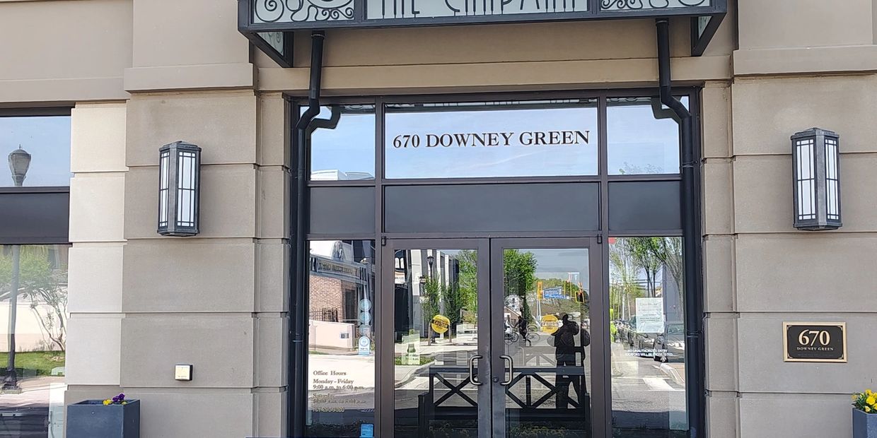 The Chapman Apartments entrance at 670 Downey Green in Hampton VA near Peninsula Town Center