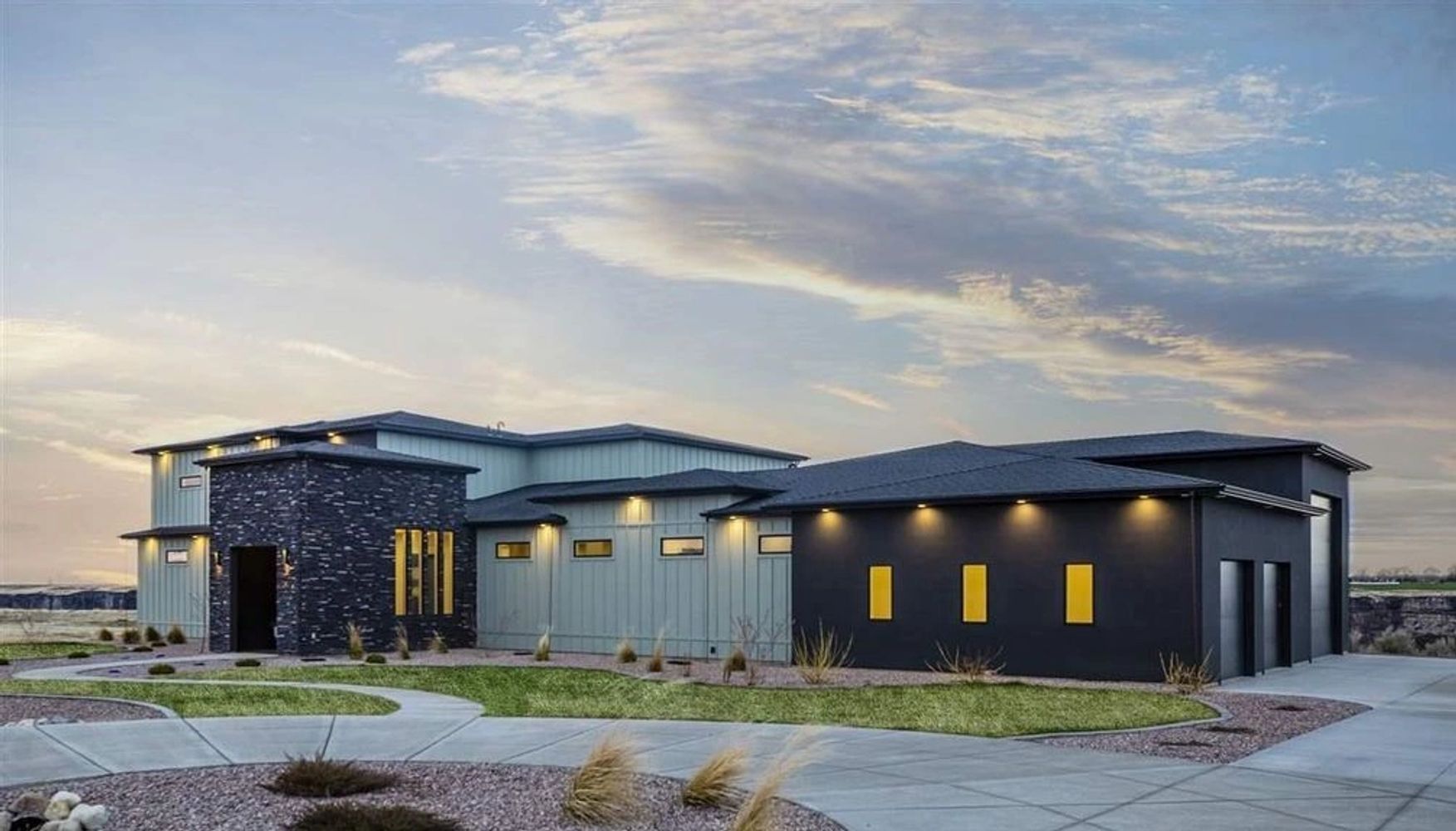Multiple Parade of Homes Category Winner!
