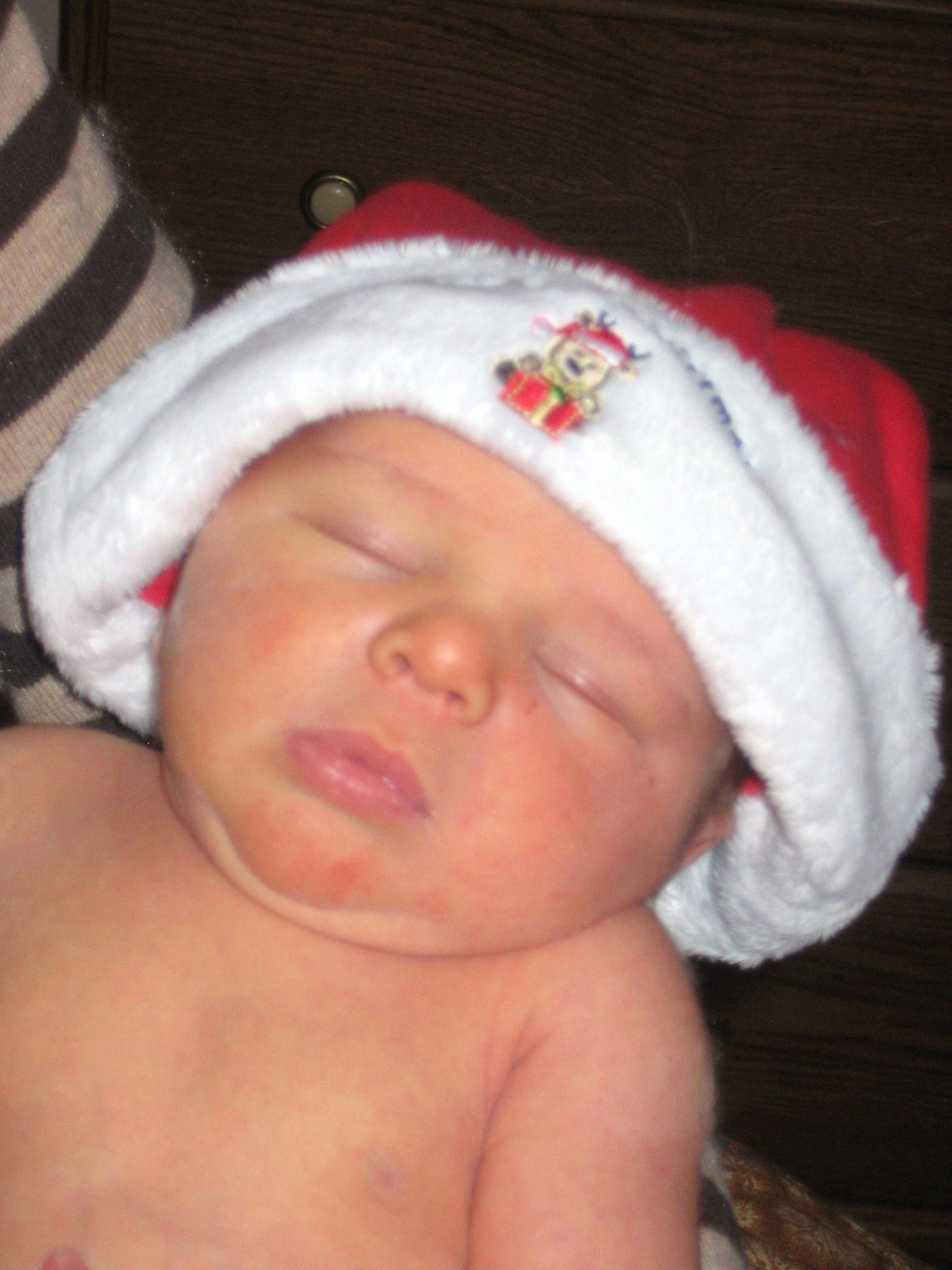 1st_xmas_hat.JPG