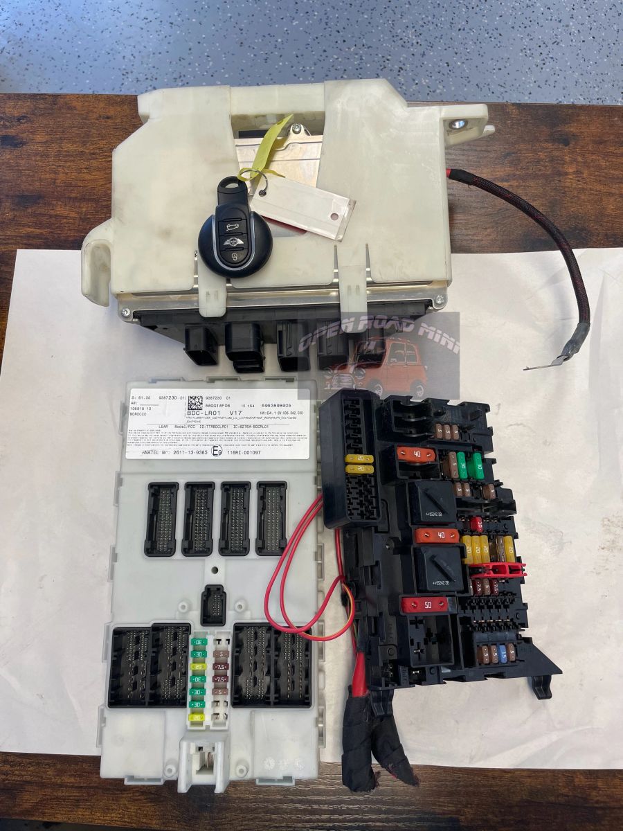 Mini Cooper Base FEM/Fuse Box/DME/Key Kit F54 F55 F56 F57 F60