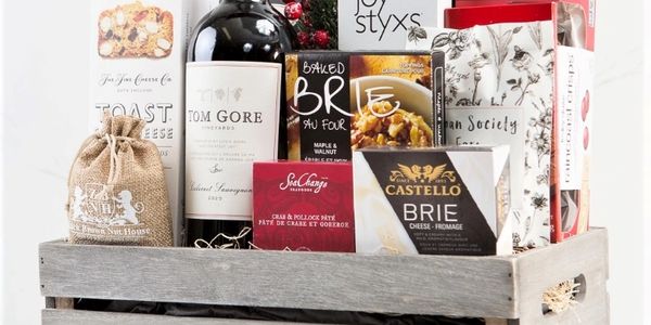 Christmas Wine Baskits