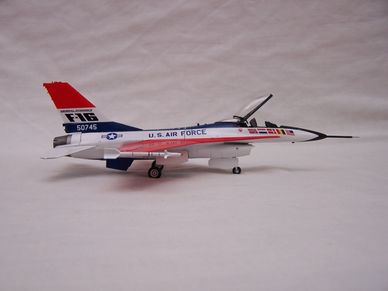 1/72 F-16A model