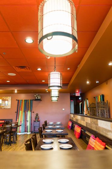 lights and chandelier in the Thai Pin restaurant
