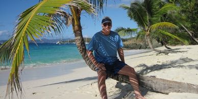 Tropical artist, Alan Zawacki, on Solomon Beach, St. John, USVI