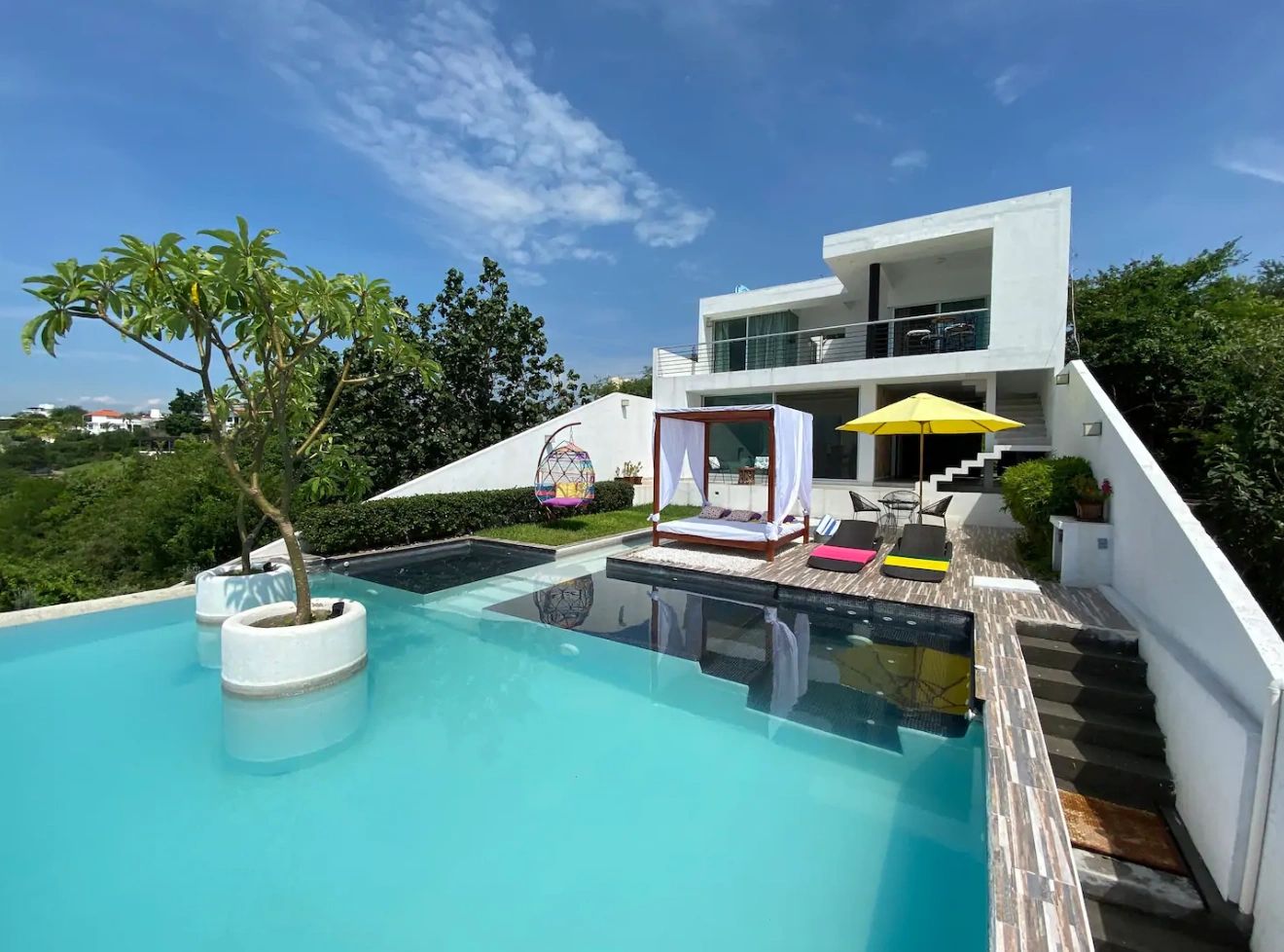 Casas en renta en tequesquitengo con allberca para fin de semana junto al lago ideales para fiestas