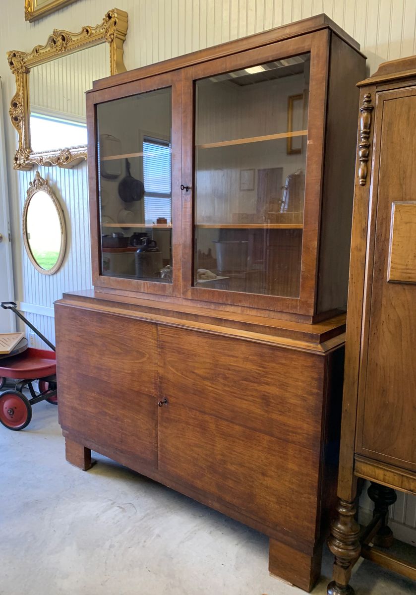 1930’s Art Deco Hutch