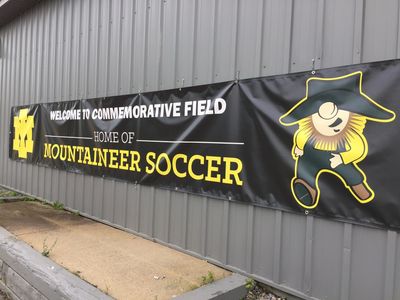 Signs vinyl iron mountain kingsford print shop design promote banners graphic design signs vinyl