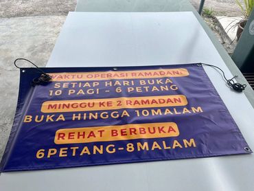 Banner detailing Ramadan operation hours from 10 AM to 6 PM, with extended hours and breaks on the second week.
