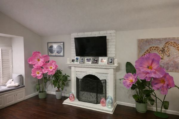 Giant flower arrangements for Easter Party available to rent in Santa Clarita and Los Angeles 