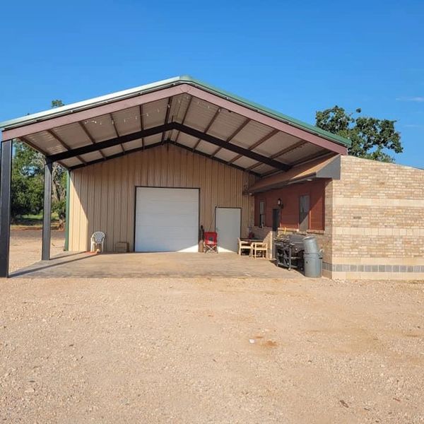 Metal barn in Oklahoma City