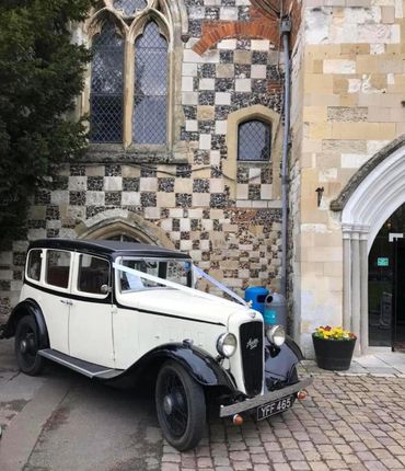 BRAY Wedding Cars. Doris (1935 Austin 12/6). Enjoying a wedding.