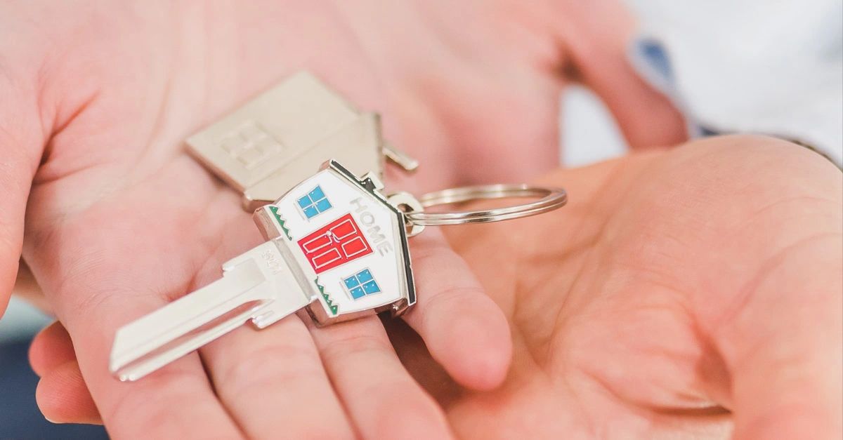 MustHave Items to Bring House Hunting