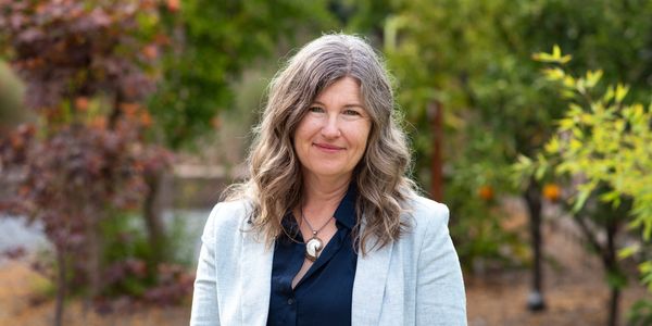 Dr. Sarah Straus, Couples Therapist