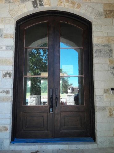 Double transitional doors in black