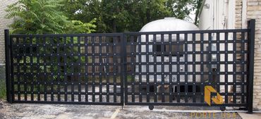Castle Metal Gate by Porte USA