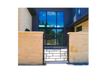 Contemporary Metal Gate by Porte USA