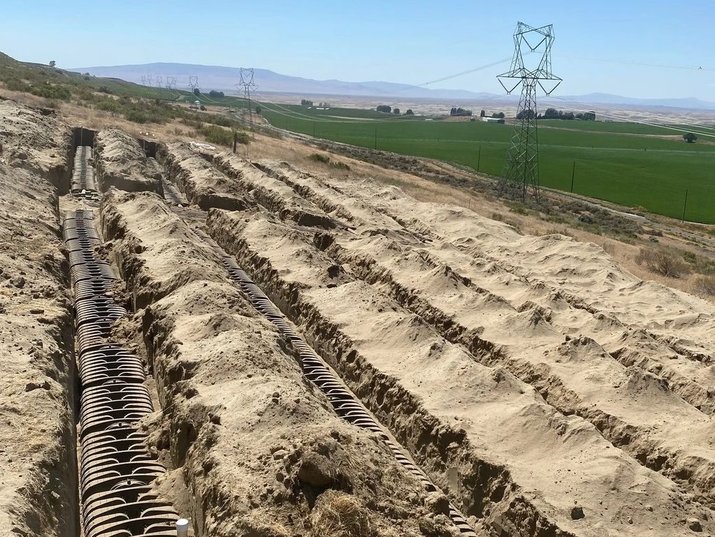 INFILTRATOR CHAMBER SEPTIC SYSTEM TRENCHES. FARM HOUSING. PASCO WA.  FRANKLIN COUNTY, WA